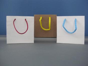 BOLSAS DE PAPEL ECOLOGICAS Y BOLSAS REUSABLES DE NON WOVEN (Empaquetado y Papel), en CANCUN, QUINTANA ROO